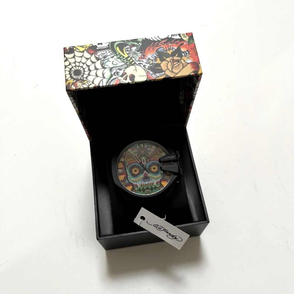 ED HARDY Oversized Skull Beaded Dial Wristwatch Color Black Silicone Strap Watch - Picture 3 of 8